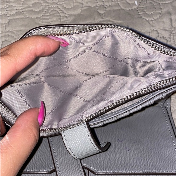 Michael Kors wallet - Picture 4 of 4